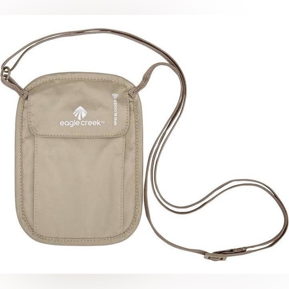 New Eagle Creek Travel Neck Wallet RFID Blocker NWT - Picture 3 of 3